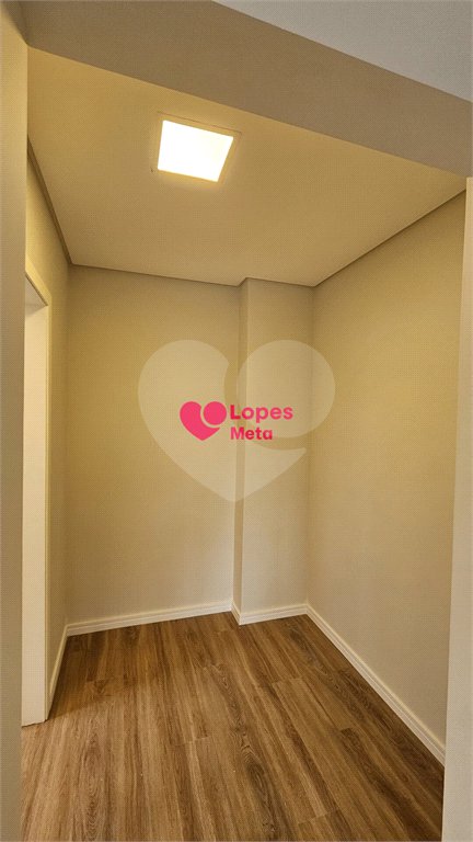Casa à venda com 4 quartos, sendo 2 suítes, no condomínio Reserva Aruanã, São José dos Campos - SP