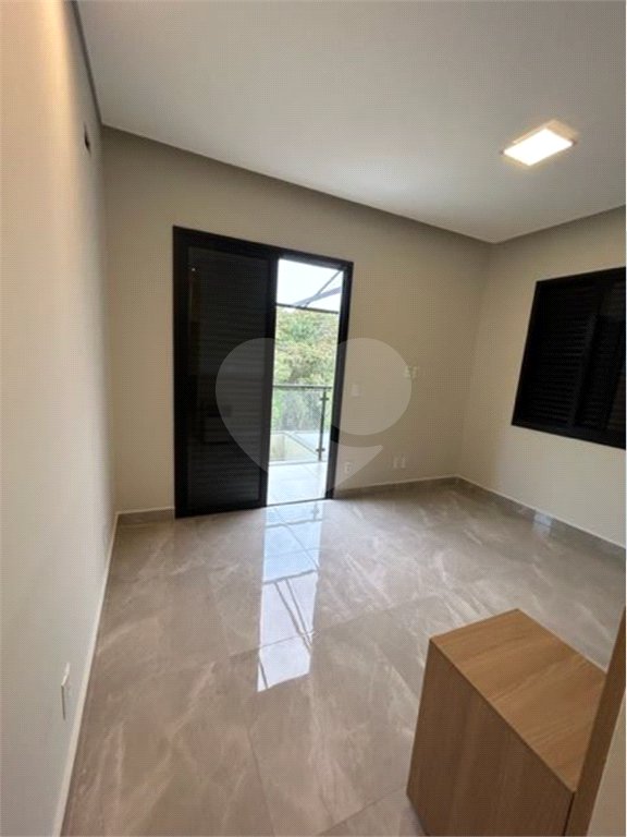 Casa à venda com 3 quartos, sendo 1 suíte, no condomínio Residencial Lagos D Icarai, Salto - SP