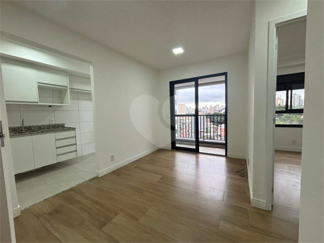 Apartamento para alugar com 2 quartos, sendo 1 suíte,  em Santana, São Paulo, SP