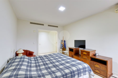 Apartamento à venda com 4 suítes em Jardim Marajoara, São Paulo, SP