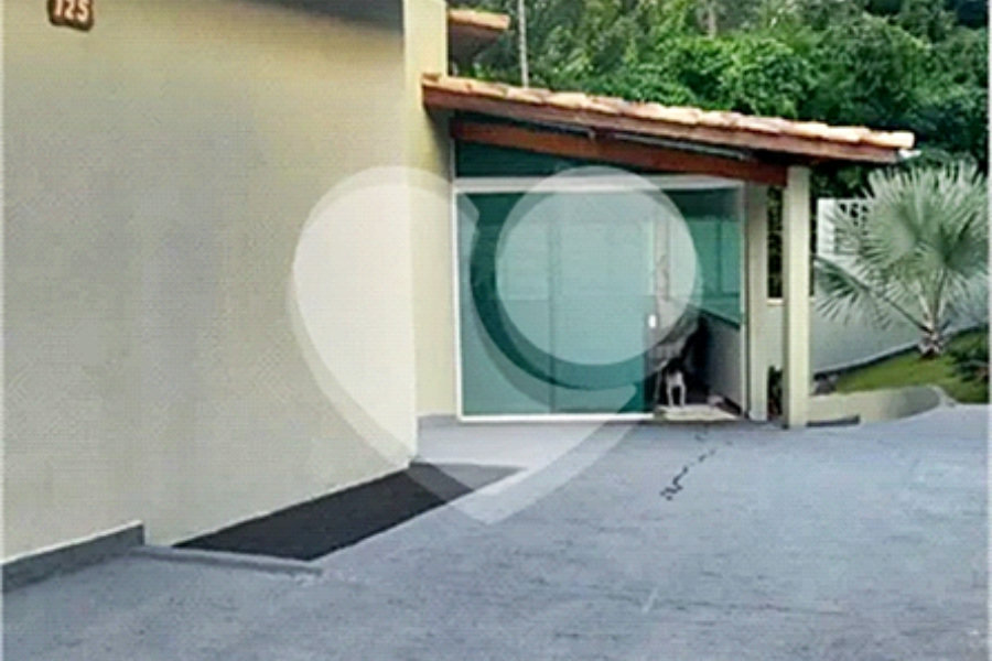 Casa à venda com 3 suítes no condomínio Loteamento Haras El Passo, Mairiporã - SP