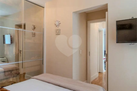 Apartamento à venda com 2 quartos, sendo 1 suíte, em Alto da Boa Vista, São Paulo, SP