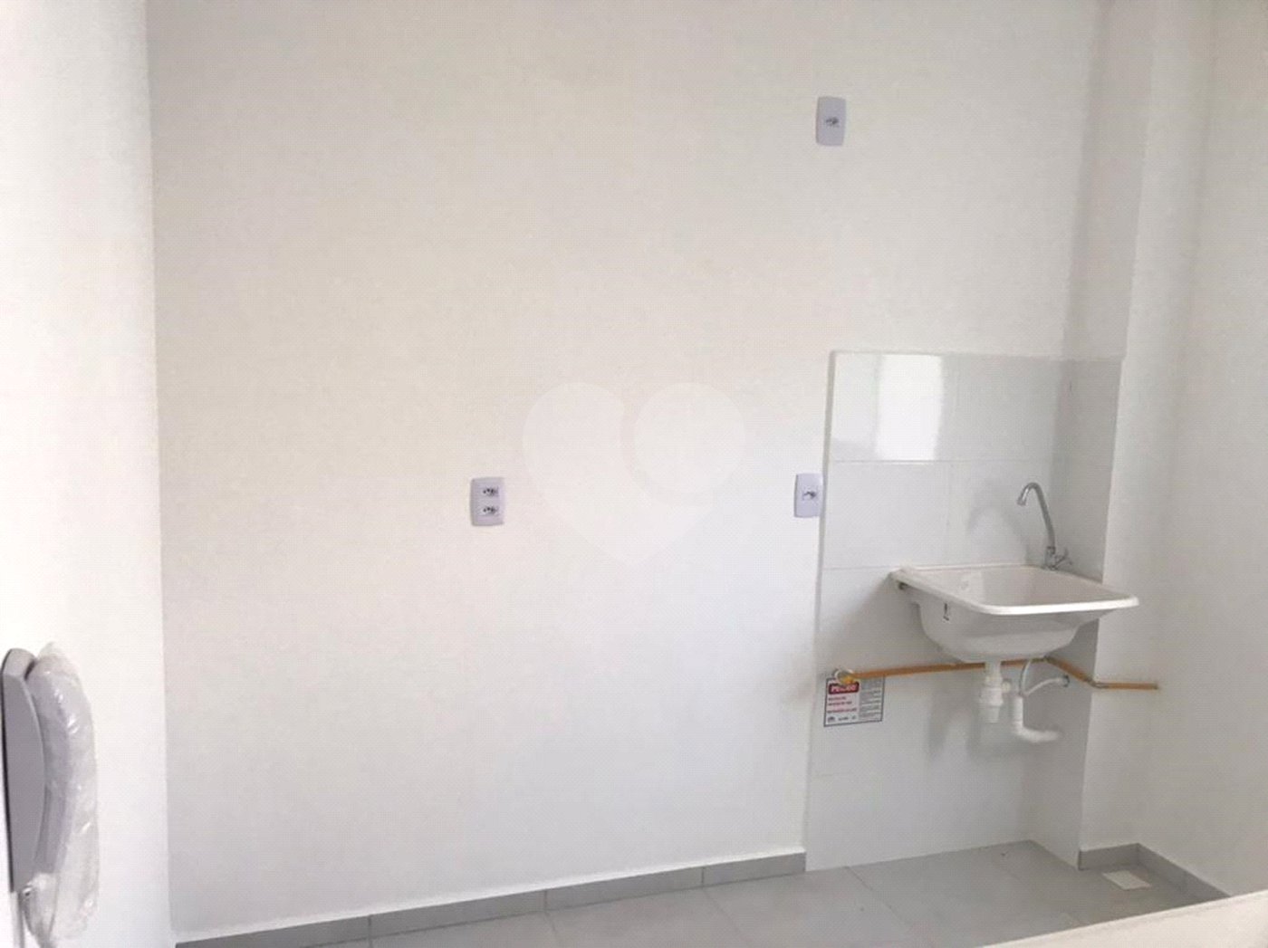 Apartamento no condomínio Monte Berlim