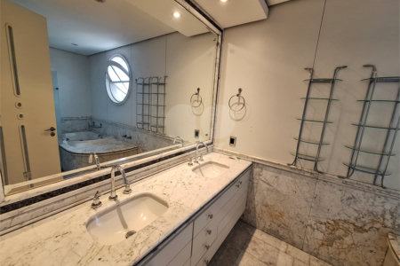 Casa à venda com 4 suítes no condomínio Villagio DI Sopra, São Paulo - SP