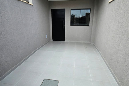Sobrado à venda com 2 quartos em Maracanã, Praia Grande, SP