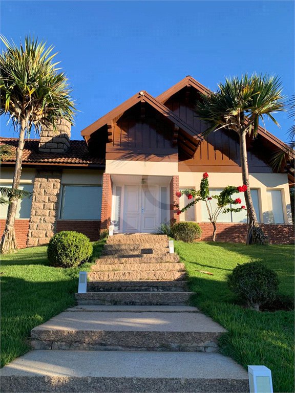 Casa Térrea à venda com 3 quartos, sendo 1 suíte, em Alpes D'ouro, Bom Jesus dos Perdões, SP