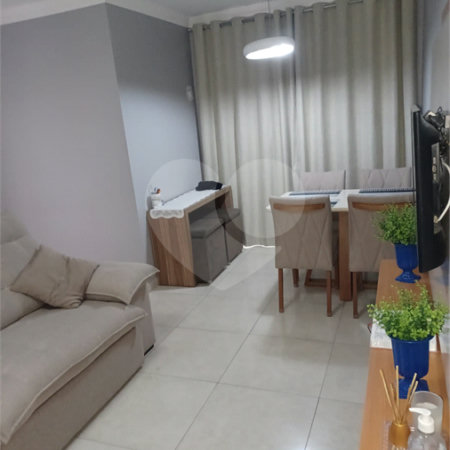 Apartamento à venda com 2 quartos, sendo 1 suíte,  em Jardim Flor da Montanha, Guarulhos, SP