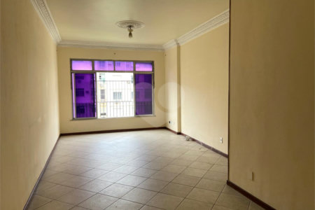Apartamento à venda com 3 quartos, sendo 1 suíte,  em Tijuca, Rio de Janeiro, RJ