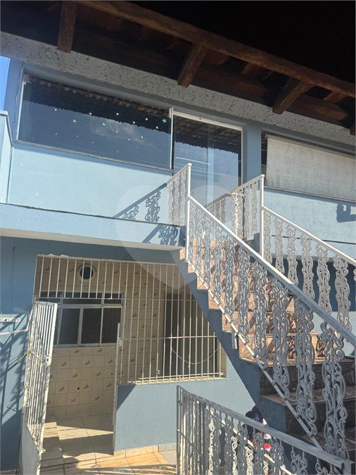Sobrado à venda com 5 quartos em Bela Vista, Osasco, SP