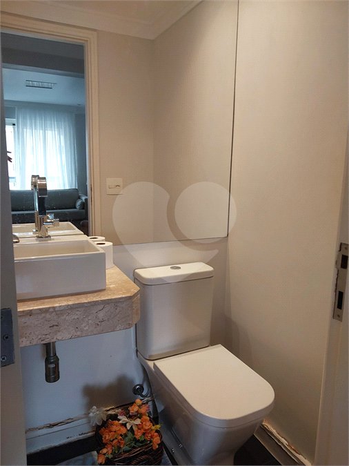 Apartamento à venda com 3 quartos, sendo 2 suítes,  em Cidade São Francisco, São Paulo, SP