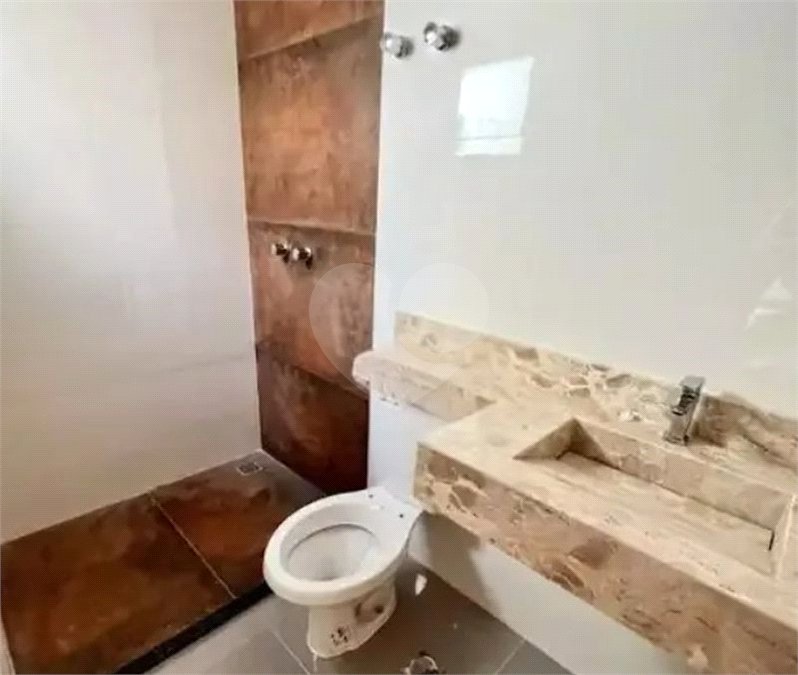 Sobrado à venda com 2 quartos, sendo 1 suíte, em Vila Nina, São Paulo, SP