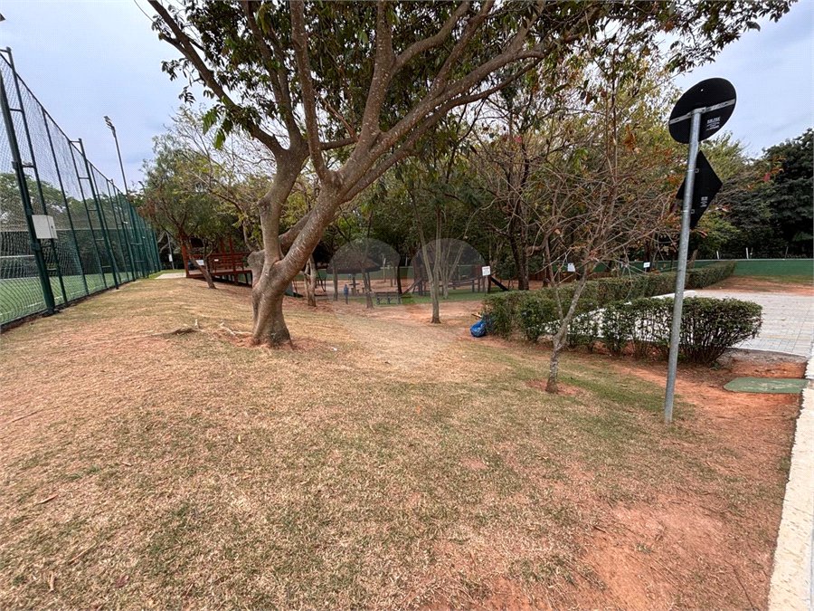 Casa à venda com 3 suítes no condomínio Residencial Maria Dulce, Indaiatuba - SP