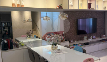 Casa à venda com 4 quartos, sendo 1 suíte,  no condomínio Freguesia, Rio de Janeiro - RJ