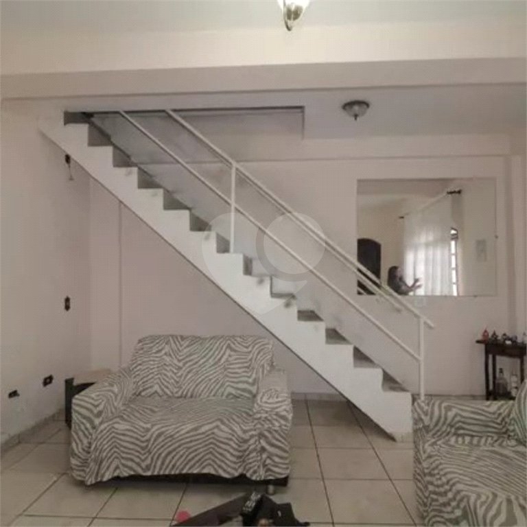 Sobrado à venda com 3 quartos, sendo 1 suíte, em Vila Invernada, São Paulo, SP