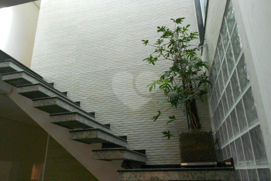 Sobrado à venda com 3 suítes em Vila Gustavo, São Paulo, SP