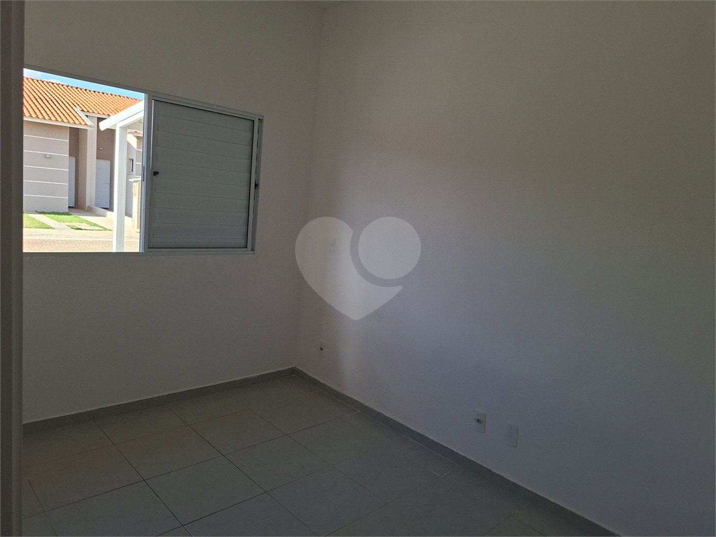 Casa à venda com 2 quartos no condomínio Villagio Allegro, Itapetininga - SP