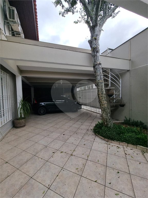 Sobrado à venda com 4 quartos, sendo 1 suíte, em Brooklin, São Paulo, SP