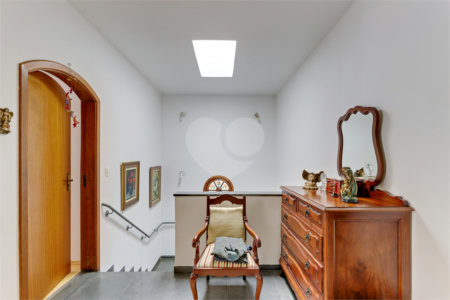 Casa à venda com 3 quartos, sendo 1 suíte, em Alto da Boa Vista, São Paulo, SP