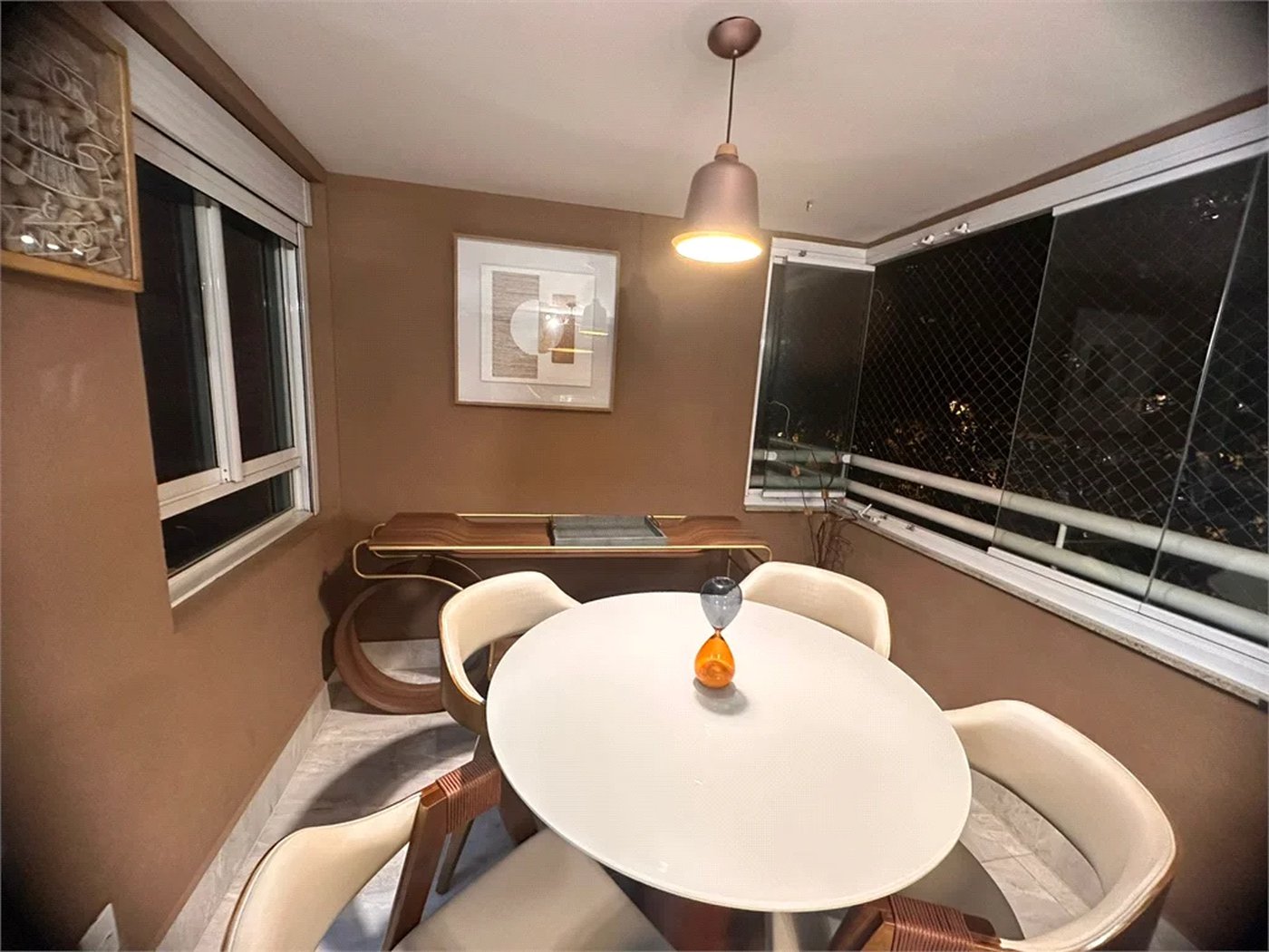 Apartamento à venda com 4 quartos, sendo 3 suítes,  em Paraíso do Morumbi, São Paulo, SP
