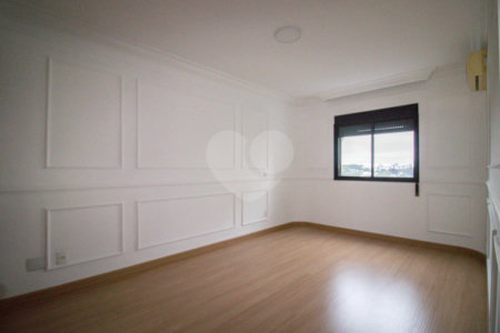 Apartamento à venda com 4 suítes em Jardim Marajoara, São Paulo, SP