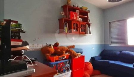 Sobrado à venda com 3 quartos, sendo 2 suítes, em Parada Inglesa, São Paulo, SP