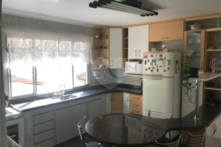 Casa à venda com 6 quartos em Jardim Santa Clara, Guarulhos, SP