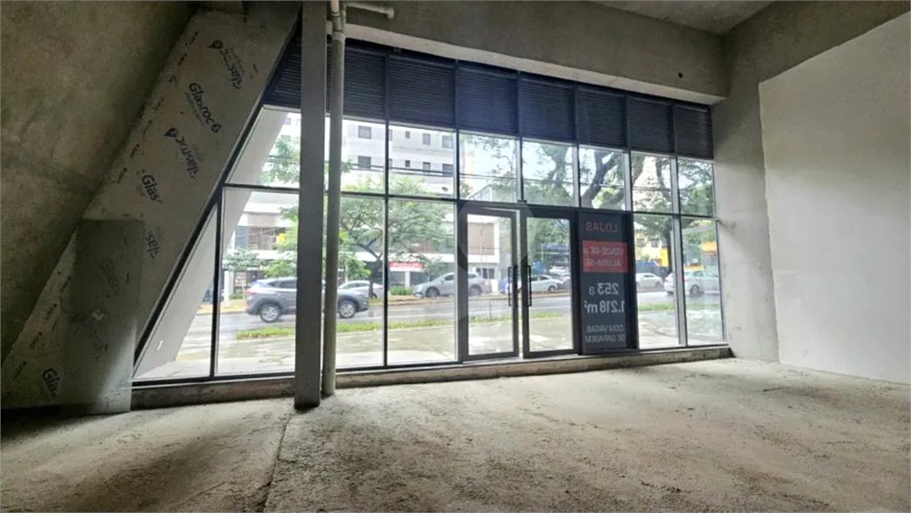 Loja à venda ou para alugar em Vila Pompéia, São Paulo, SP