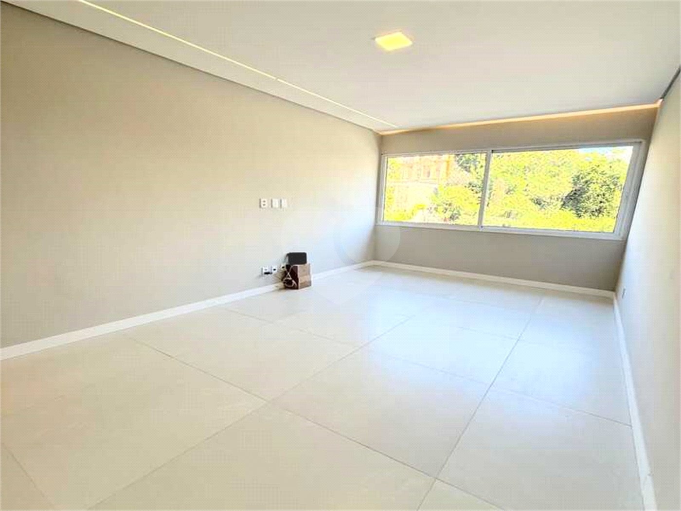 Apartamento à venda com 3 quartos, sendo 1 suíte, em Laranjeiras, Rio de Janeiro, RJ