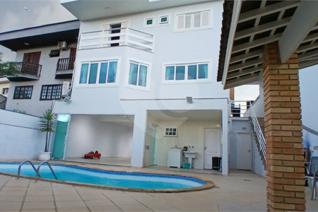 Casa à venda com 4 quartos, sendo 2 suítes, em Jardim Leonor Mendes de Barros, São Paulo, SP