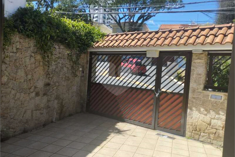 Casa à venda com 4 quartos, sendo 1 suíte,  em Santana, São Paulo, SP