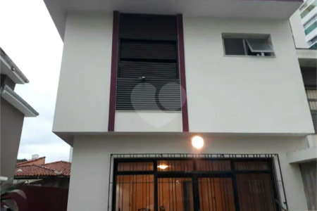 Sobrado à venda com 3 quartos, sendo 1 suíte,  em Santo Amaro, São Paulo, SP