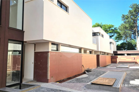 Casa à venda com 4 suítes no condomínio Garda, São Paulo - SP