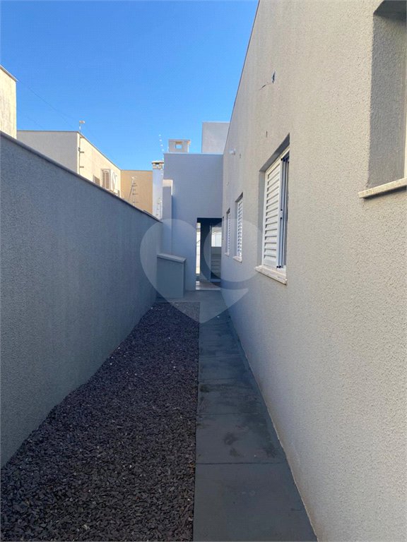 Casa à venda com 3 quartos, sendo 1 suíte, em Ipê, Três Lagoas, MS