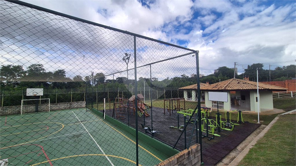 Casa à venda com 3 quartos, sendo 1 suíte,  no condomínio Residencial Horto Villagio, Sorocaba - SP