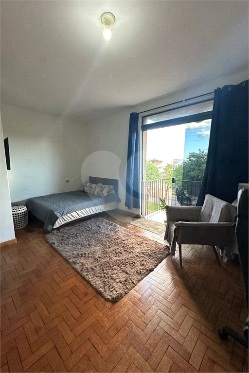 Apartamento à venda com 4 quartos, sendo 1 suíte,  no Centro, Ponta Porã, MS
