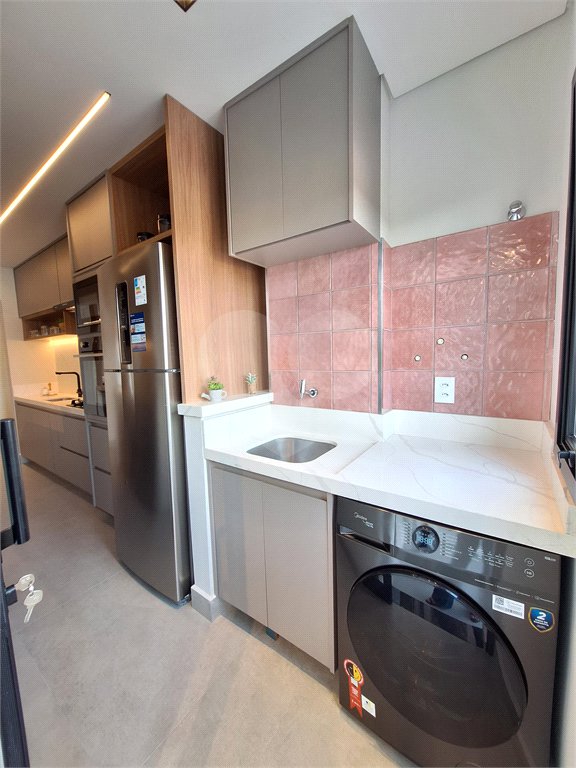 Apartamento à venda com 3 quartos, sendo 1 suíte,  no Centro, Vinhedo, SP