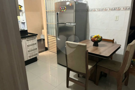 Sobrado á venda na Vila Matilde, 137m², 4 quartos e 2 vagas de garagem