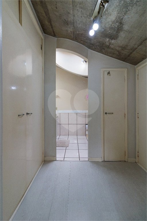 Casa à venda com 4 quartos, sendo 3 suítes, em Jardim Panorama, São Paulo, SP