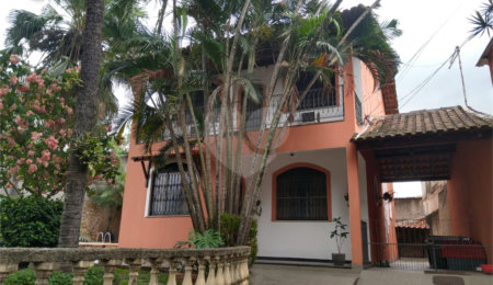 Casa à venda com 5 quartos, sendo 2 suítes, em Campo Grande, Rio de Janeiro, RJ