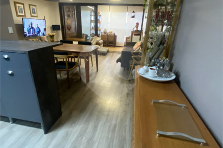 Apartamento à venda com 2 quartos, sendo 1 suíte,  em Vila Monumento, São Paulo, SP