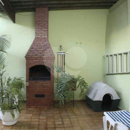 Casa à venda com 3 quartos, sendo 1 suíte, em Vila das Mercês, São Paulo, SP