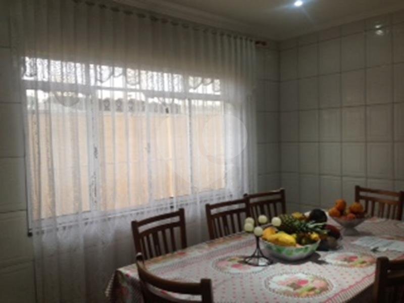 Sobrado à venda com 3 quartos, sendo 1 suíte, em Jardim Monte Kemel, São Paulo, SP