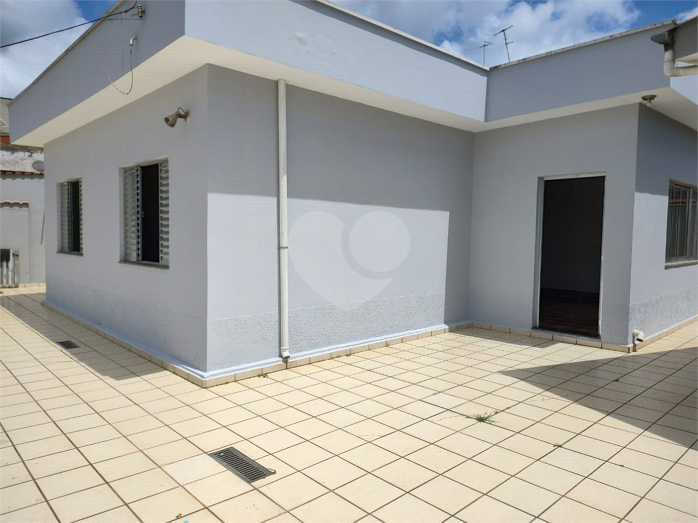 Casa à venda com 3 quartos, sendo 1 suíte,  em Jardim Cintia, Mogi das Cruzes, SP