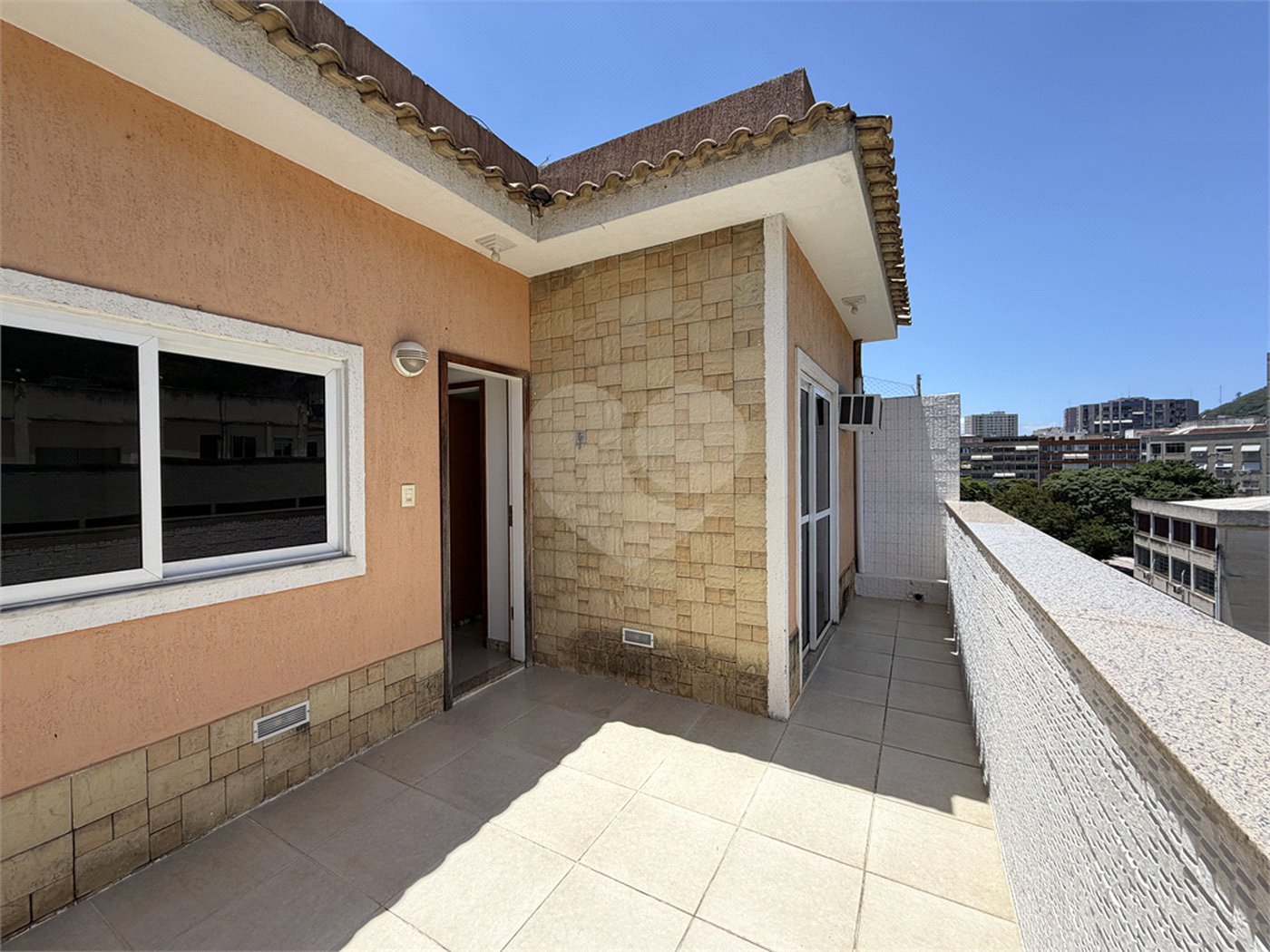 Cobertura à venda com 3 quartos, sendo 1 suíte, em Tijuca, Rio de Janeiro, RJ