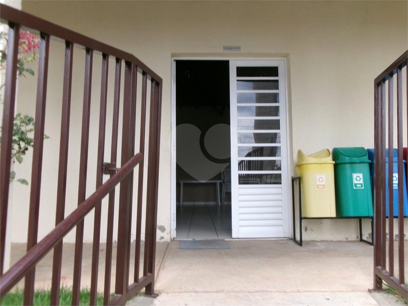 Apartamento à venda com 2 quartos em Jardim Arco-íris, Cotia, SP