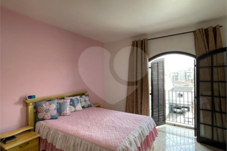 Sobrado à venda com 3 quartos, sendo 1 suíte, em Vila Gustavo, São Paulo, SP
