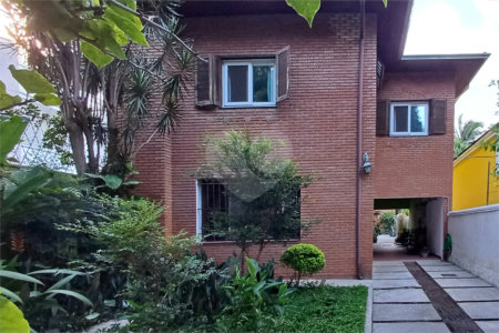 Sobrado à venda com 3 quartos, sendo 1 suíte, em Brooklin Velho, São Paulo, SP