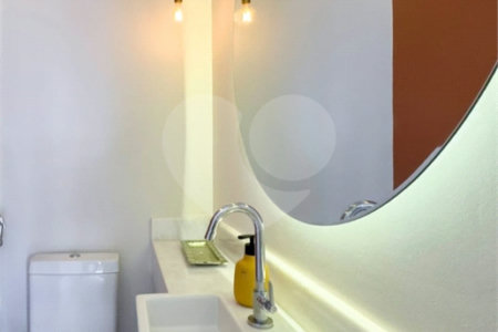 Apartamento à venda com 3 quartos, sendo 1 suíte, em Vila Olímpia, São Paulo, SP