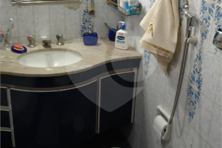 Casa à venda com 3 quartos, sendo 2 suítes,  em Saúde, São Paulo, SP
