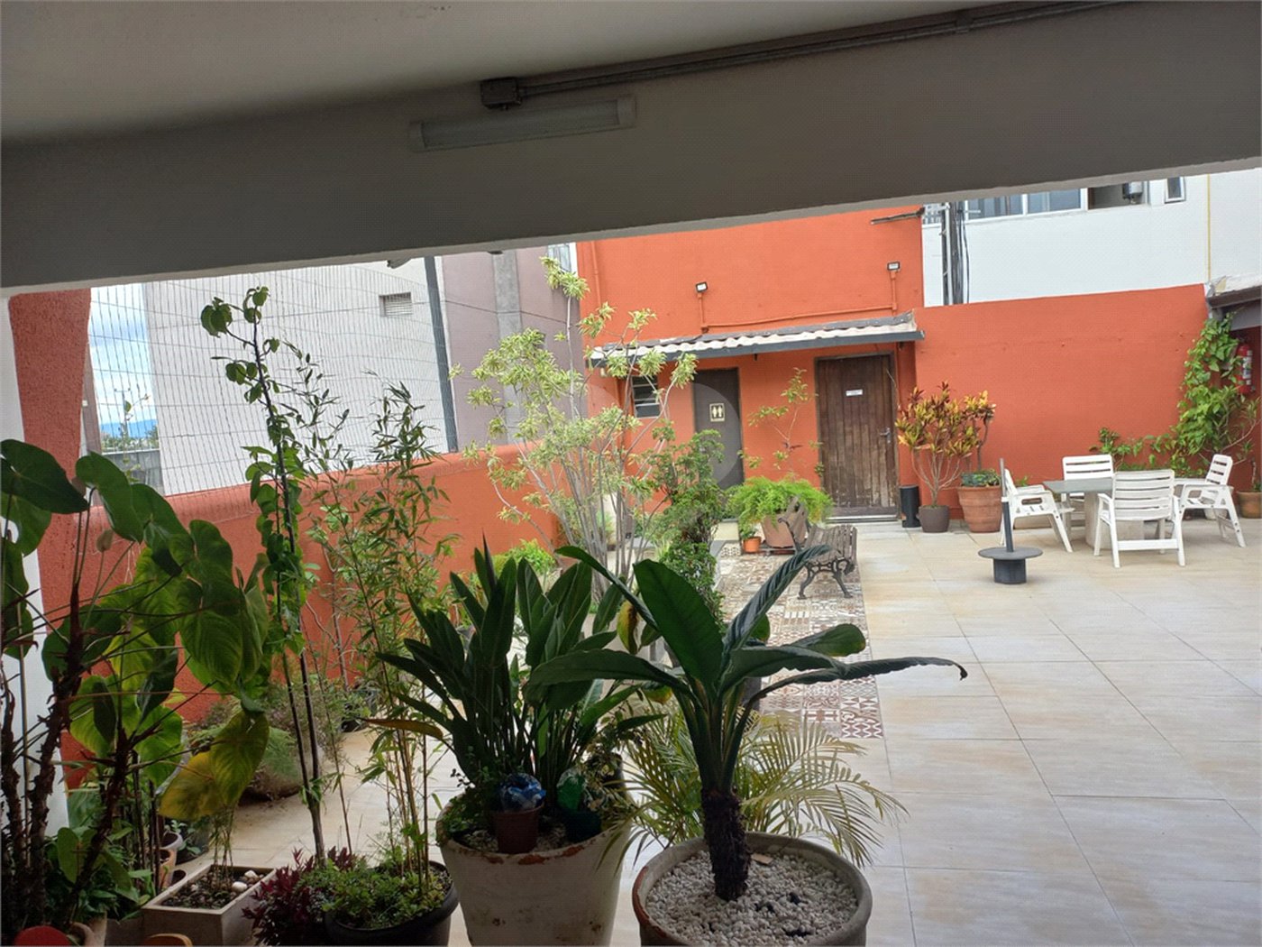 Apartamento à venda com 3 quartos, sendo 1 suíte,  em Pinheiros, São Paulo, SP